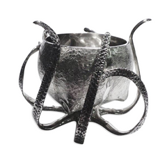 Octopus Champagne Bath