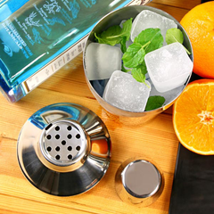 The Cocktail Store Cobbler Cocktail Gift Set